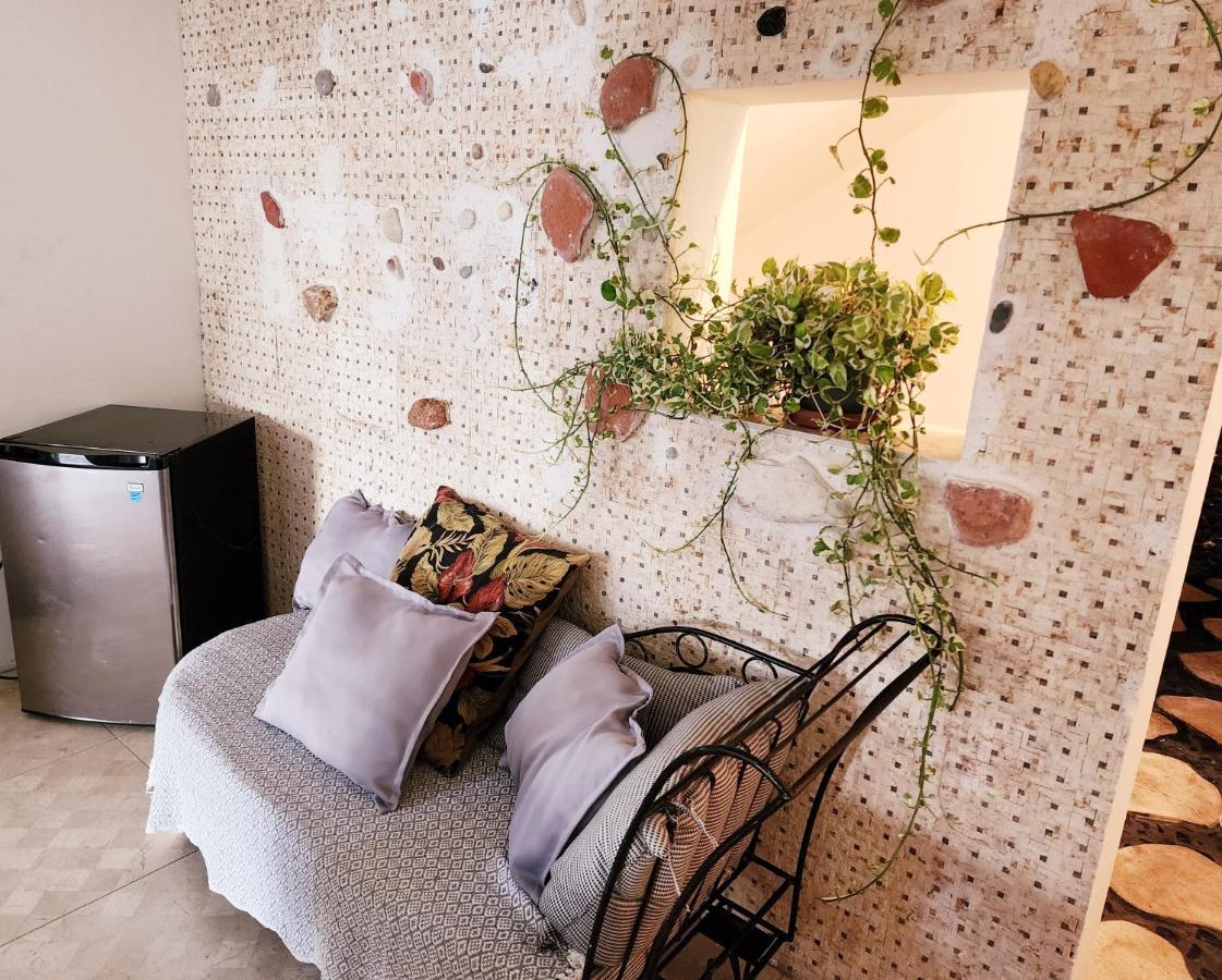 Perle Stone Studio- Bed And Breakfast ซิมป์สันเบย์ ภายนอก รูปภาพ
