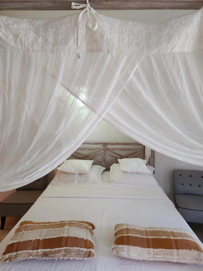 Perle Stone Studio- Bed And Breakfast ซิมป์สันเบย์ ภายนอก รูปภาพ